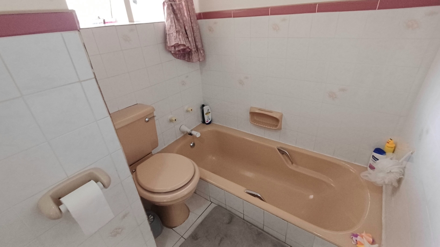 3 Bedroom Property for Sale in Retief Eastern Cape